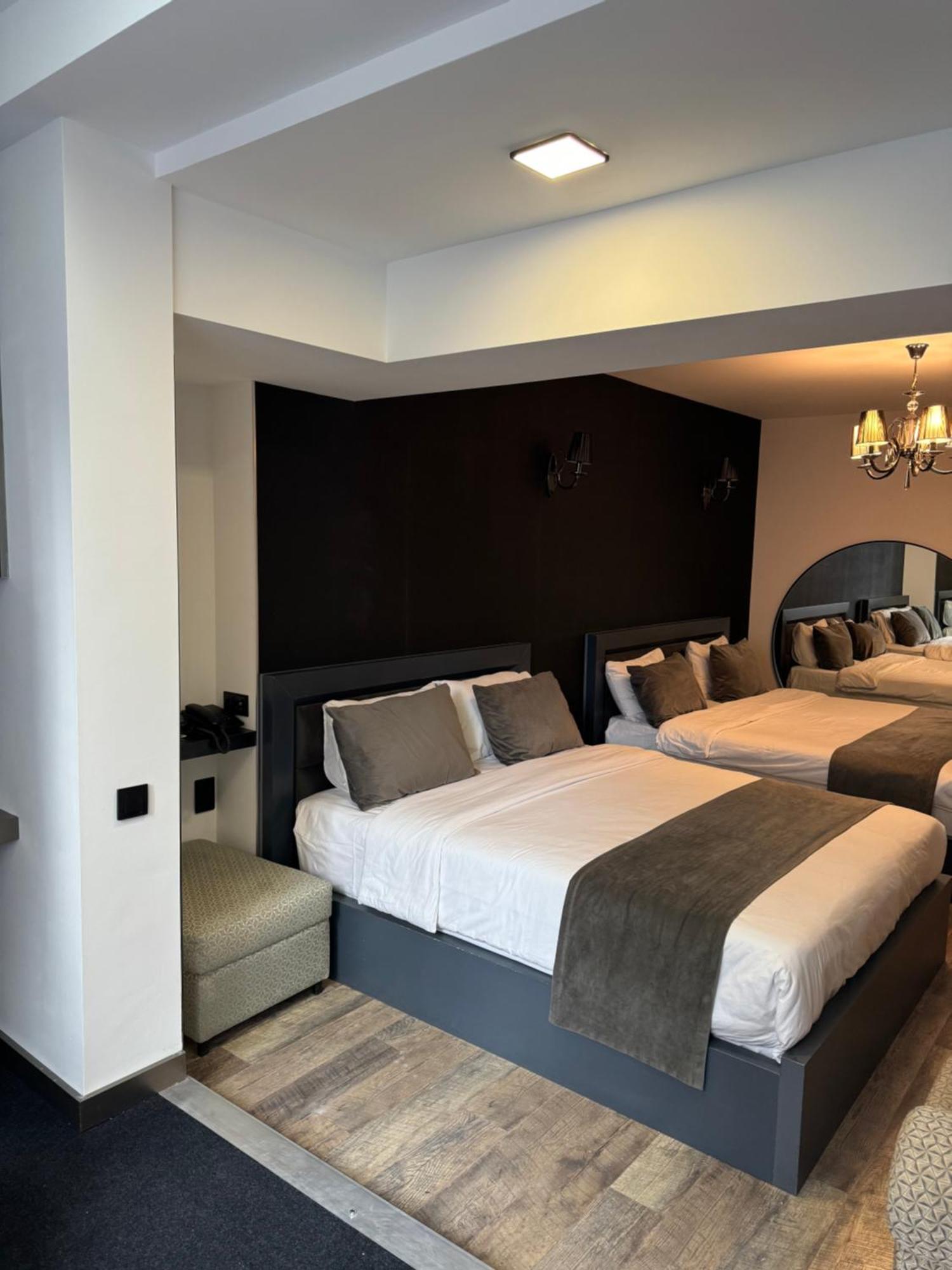 Monk House 호텔 예레반 외부 사진